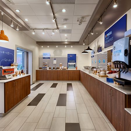 Holiday Inn Express & Suites Salem North - Keizer By Ihg Exterior foto